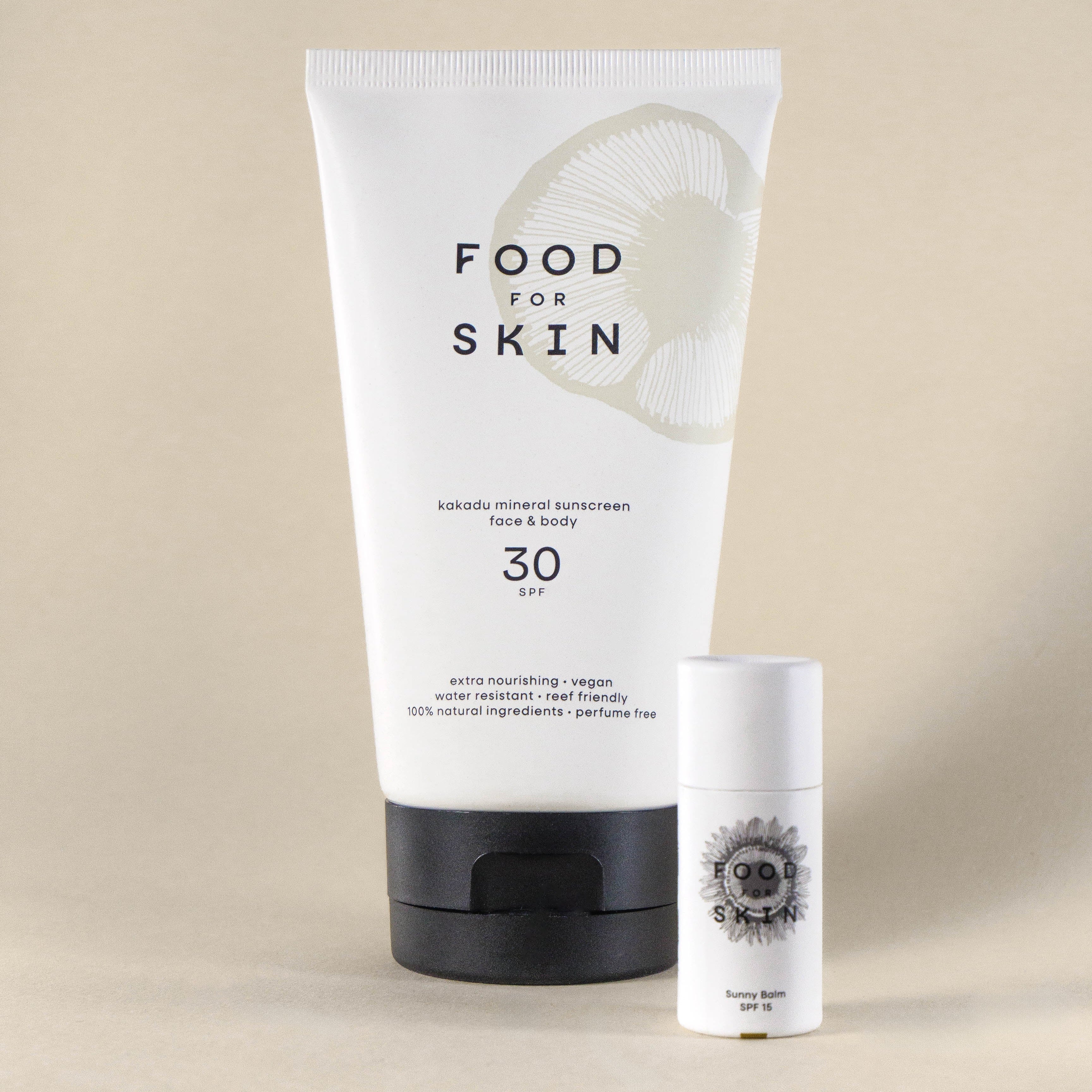 Zonbescherming 150 ml en Sunny Balm SPF15 lipbalm