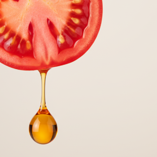 Tomaat doorsnede met tomato seed oil 